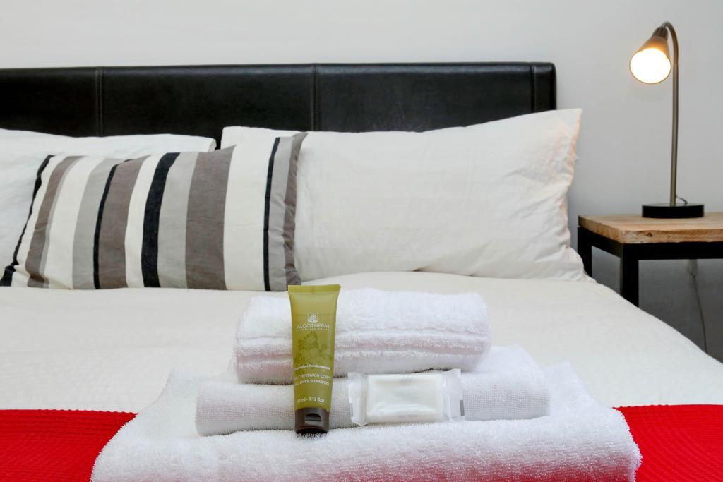 Cozy Apartment Fabia 300 Mt From Colosseum Roma Exterior foto